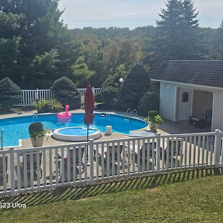 Escape To The Catskills Liberty Exterior photo